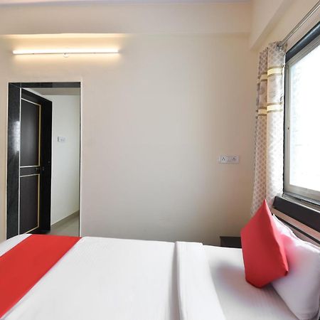 Hotel O Felicita Inn Near Seasons Mall Kharadi Ngoại thất bức ảnh
