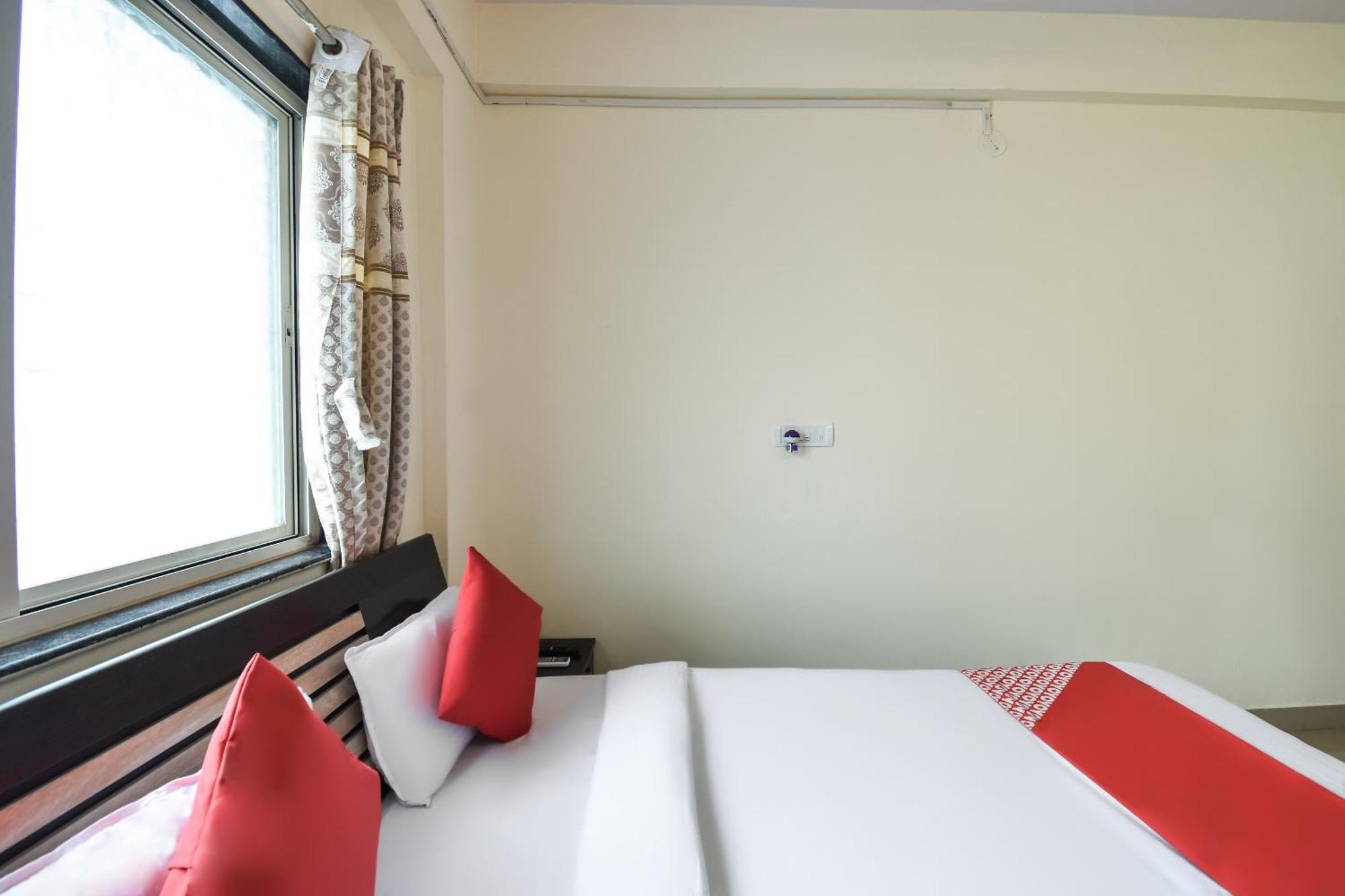 Hotel O Felicita Inn Near Seasons Mall Kharadi Ngoại thất bức ảnh
