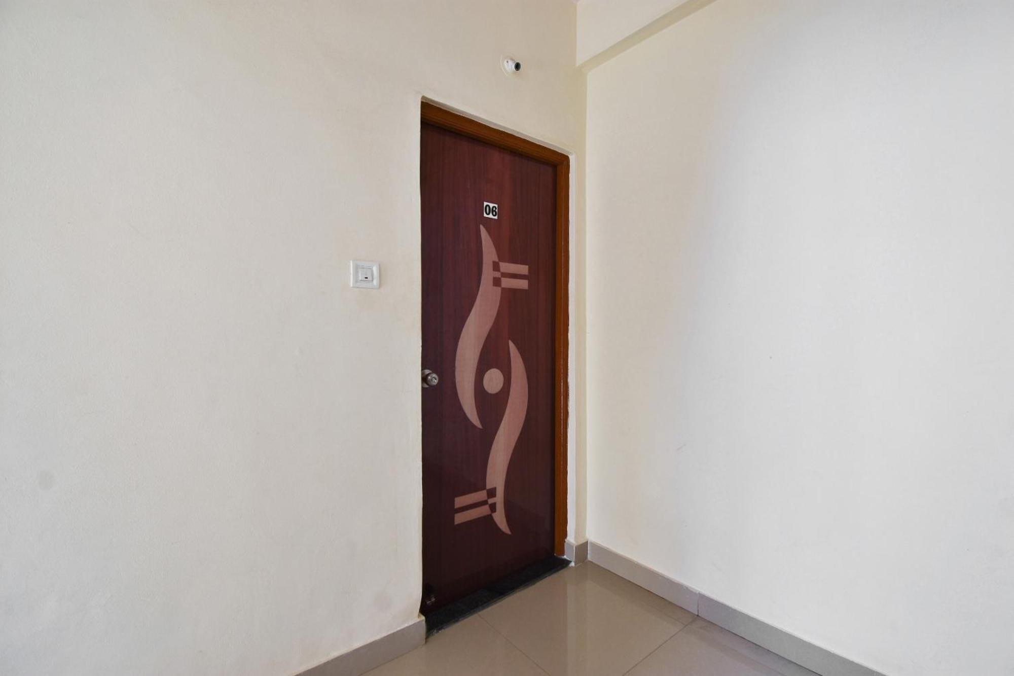 Hotel O Felicita Inn Near Seasons Mall Kharadi Ngoại thất bức ảnh