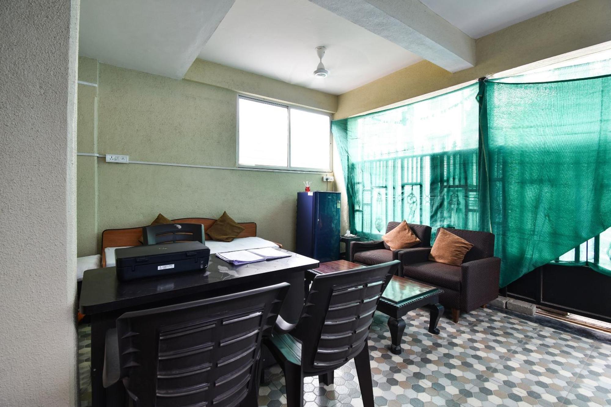 Hotel O Felicita Inn Near Seasons Mall Kharadi Ngoại thất bức ảnh